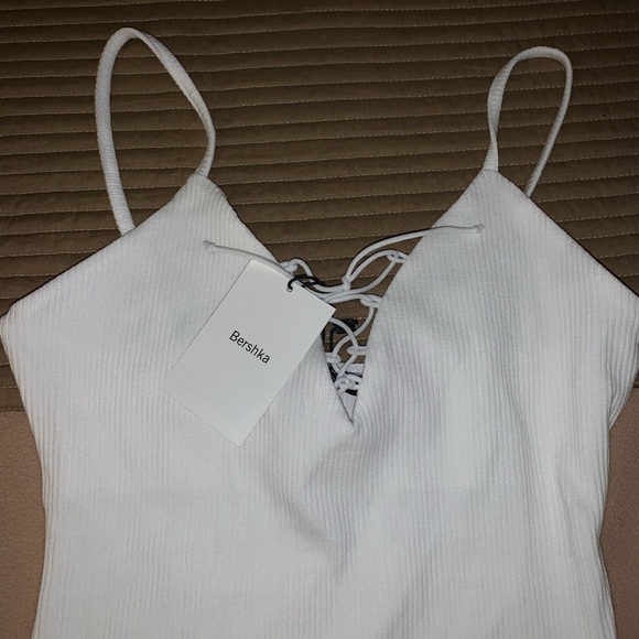 Bershka Lace Up Bodysuit - Picture 3 of 3